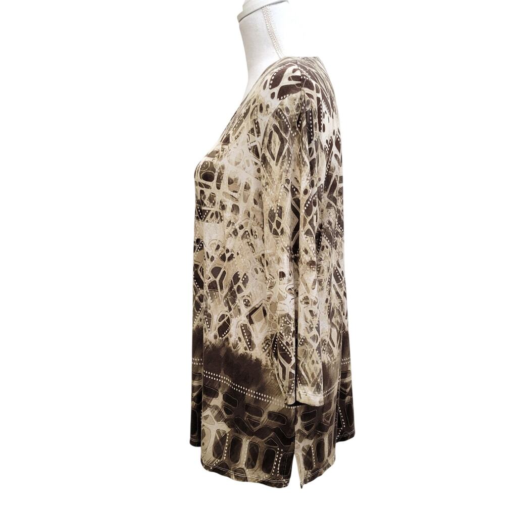 Chico's V-Neck Tunic Top Women's 2, Large Tan Beige Geometric Tribal Lightweight - Picture 3 of 6